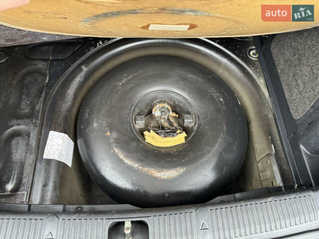 Черный Шкода Фабия, объемом двигателя 1.39 л и пробегом 167 тыс. км за 6450 $, фото 23 на Automoto.ua