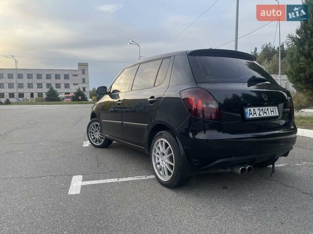 Черный Шкода Фабия, объемом двигателя 1.39 л и пробегом 234 тыс. км за 5000 $, фото 5 на Automoto.ua