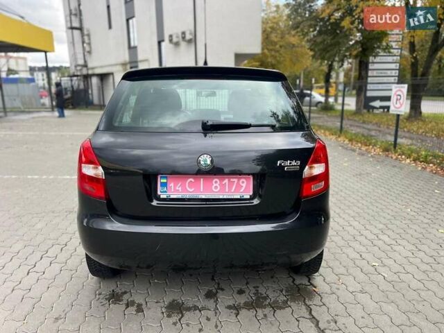 Черный Шкода Фабия, объемом двигателя 1.4 л и пробегом 208 тыс. км за 5300 $, фото 3 на Automoto.ua
