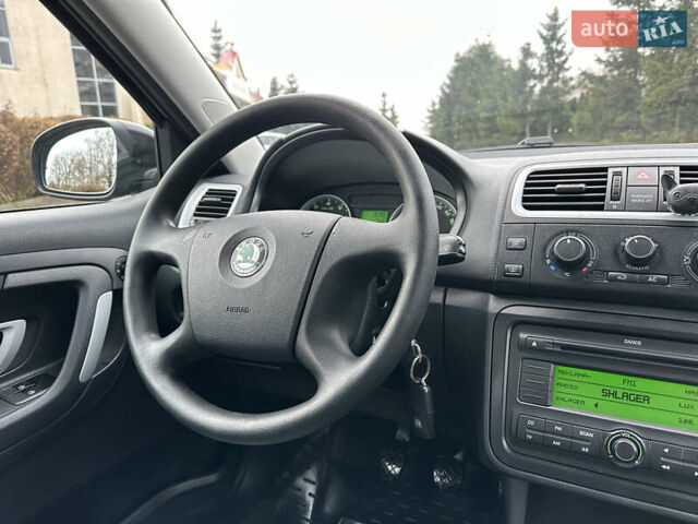 Чорний Шкода Фабія, об'ємом двигуна 1.4 л та пробігом 191 тис. км за 5350 $, фото 32 на Automoto.ua