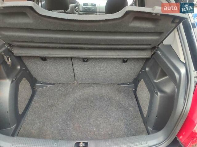 Черный Шкода Фабия, объемом двигателя 1.39 л и пробегом 228 тыс. км за 4000 $, фото 11 на Automoto.ua