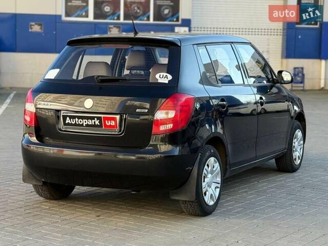 Черный Шкода Фабия, объемом двигателя 1.4 л и пробегом 203 тыс. км за 4940 $, фото 7 на Automoto.ua