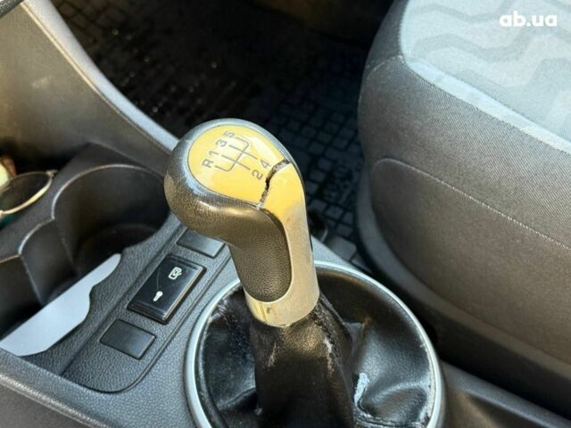 Чорний Шкода Фабія, об'ємом двигуна 1.4 л та пробігом 203 тис. км за 4940 $, фото 11 на Automoto.ua