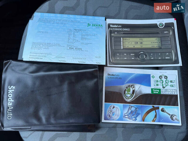 Чорний Шкода Фабія, об'ємом двигуна 1.4 л та пробігом 204 тис. км за 5900 $, фото 23 на Automoto.ua