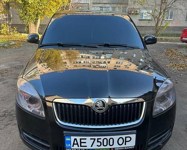 Чорний Шкода Фабія, об'ємом двигуна 1.39 л та пробігом 265 тис. км за 4900 $, фото 2 на Automoto.ua