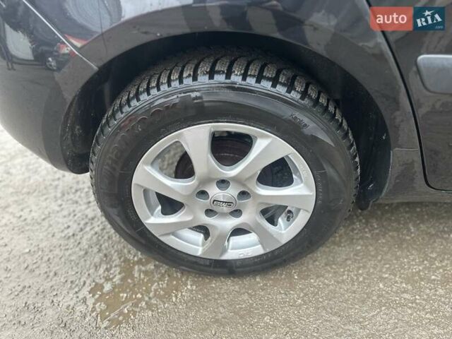 Чорний Шкода Фабія, об'ємом двигуна 1.2 л та пробігом 224 тис. км за 3999 $, фото 36 на Automoto.ua