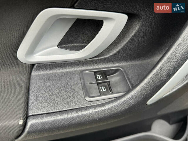 Черный Шкода Фабия, объемом двигателя 1.39 л и пробегом 167 тыс. км за 6450 $, фото 10 на Automoto.ua