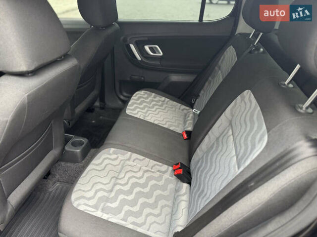 Черный Шкода Фабия, объемом двигателя 1.39 л и пробегом 167 тыс. км за 6450 $, фото 19 на Automoto.ua