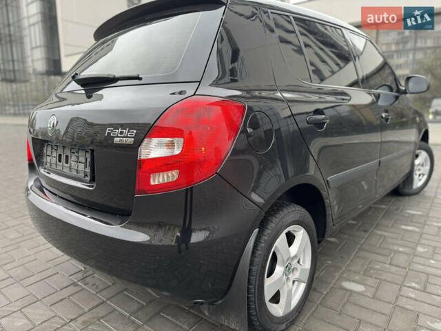Черный Шкода Фабия, объемом двигателя 1.39 л и пробегом 167 тыс. км за 6450 $, фото 7 на Automoto.ua