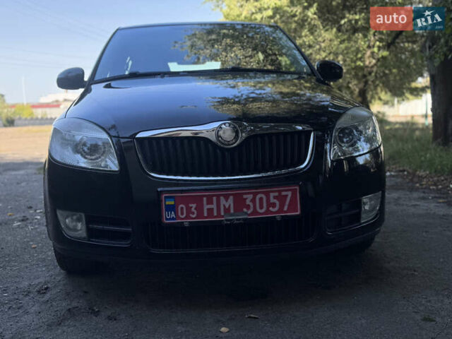 Черный Шкода Фабия, объемом двигателя 1.39 л и пробегом 153 тыс. км за 5150 $, фото 2 на Automoto.ua