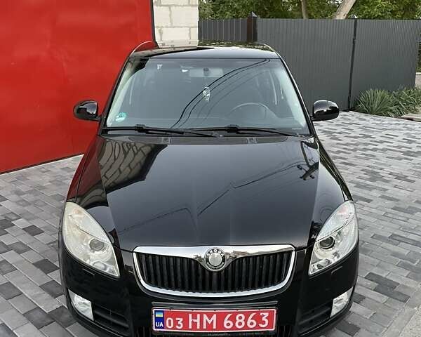 Черный Шкода Фабия, объемом двигателя 1.6 л и пробегом 190 тыс. км за 6500 $, фото 5 на Automoto.ua