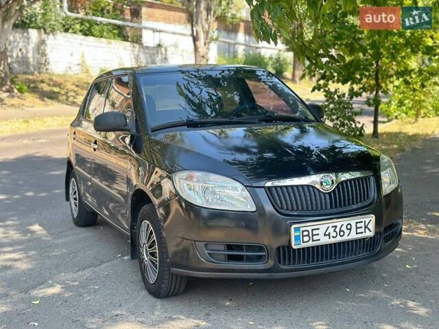 Чорний Шкода Фабія, об'ємом двигуна 1.4 л та пробігом 266 тис. км за 4599 $, фото 1 на Automoto.ua