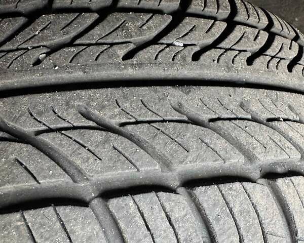 Черный Шкода Фабия, объемом двигателя 1.6 л и пробегом 114 тыс. км за 6100 $, фото 10 на Automoto.ua