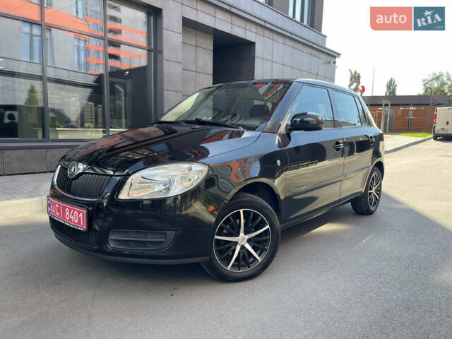Черный Шкода Фабия, объемом двигателя 1.4 л и пробегом 217 тыс. км за 5999 $, фото 10 на Automoto.ua