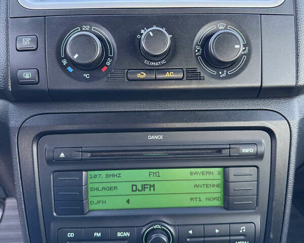 Чорний Шкода Фабія, об'ємом двигуна 1.4 л та пробігом 204 тис. км за 5900 $, фото 13 на Automoto.ua