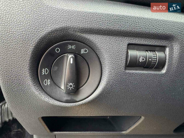 Черный Шкода Фабия, объемом двигателя 1.39 л и пробегом 167 тыс. км за 6450 $, фото 35 на Automoto.ua