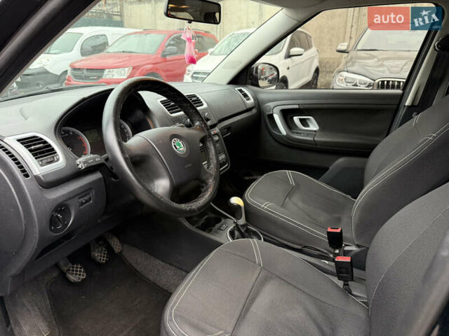 Чорний Шкода Фабія, об'ємом двигуна 1.2 л та пробігом 190 тис. км за 4200 $, фото 8 на Automoto.ua