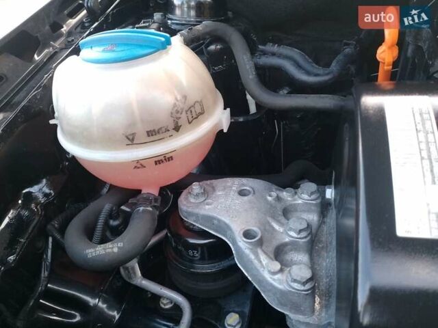 Черный Шкода Фабия, объемом двигателя 1.4 л и пробегом 135 тыс. км за 5500 $, фото 24 на Automoto.ua