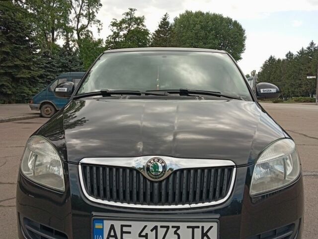 Черный Шкода Фабия, объемом двигателя 1.4 л и пробегом 168 тыс. км за 5600 $, фото 7 на Automoto.ua