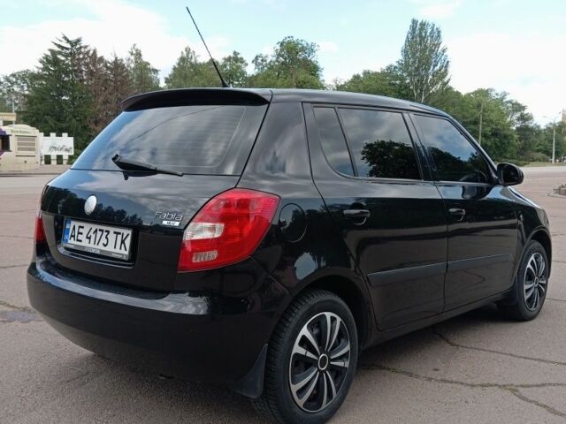 Черный Шкода Фабия, объемом двигателя 1.4 л и пробегом 168 тыс. км за 5600 $, фото 2 на Automoto.ua