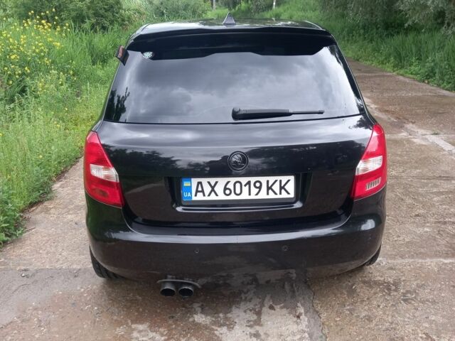 Черный Шкода Фабия, объемом двигателя 1.6 л и пробегом 216 тыс. км за 7300 $, фото 4 на Automoto.ua