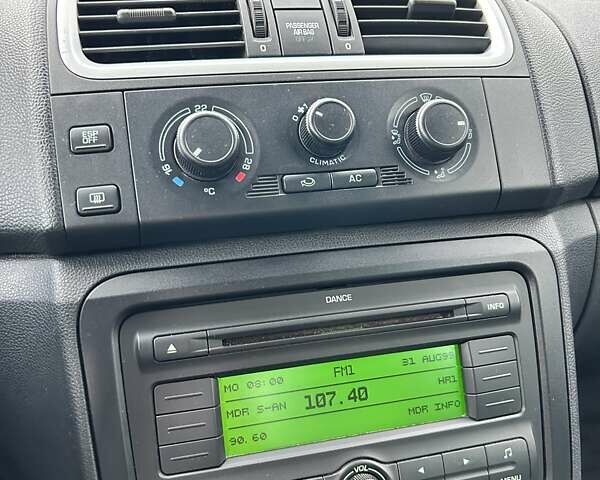 Чорний Шкода Фабія, об'ємом двигуна 1.2 л та пробігом 166 тис. км за 5300 $, фото 18 на Automoto.ua