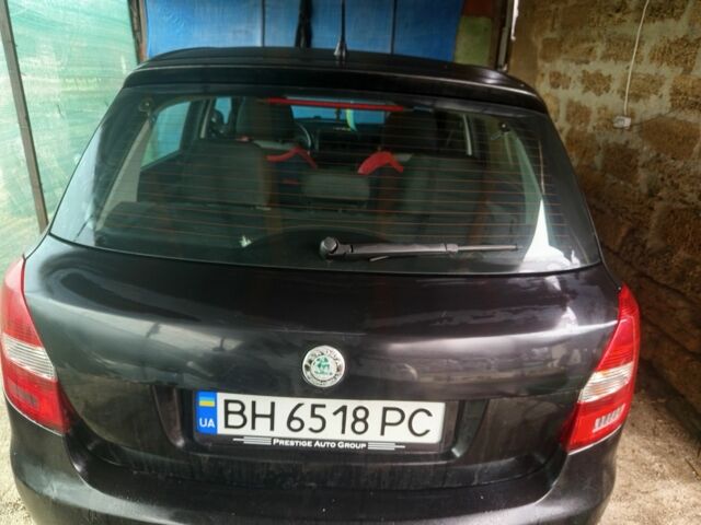 Чорний Шкода Фабія, об'ємом двигуна 1.4 л та пробігом 288 тис. км за 3800 $, фото 1 на Automoto.ua