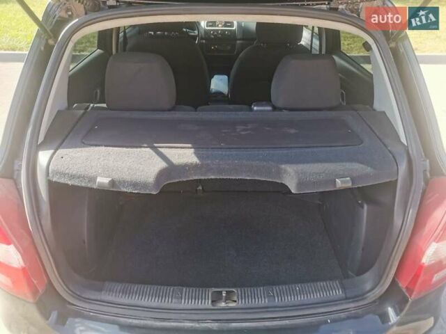 Черный Шкода Фабия, объемом двигателя 1.39 л и пробегом 300 тыс. км за 3800 $, фото 14 на Automoto.ua