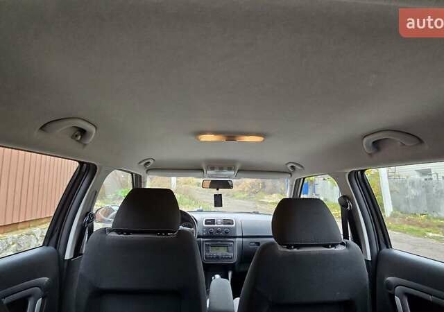 Чорний Шкода Фабія, об'ємом двигуна 1.6 л та пробігом 201 тис. км за 7999 $, фото 59 на Automoto.ua