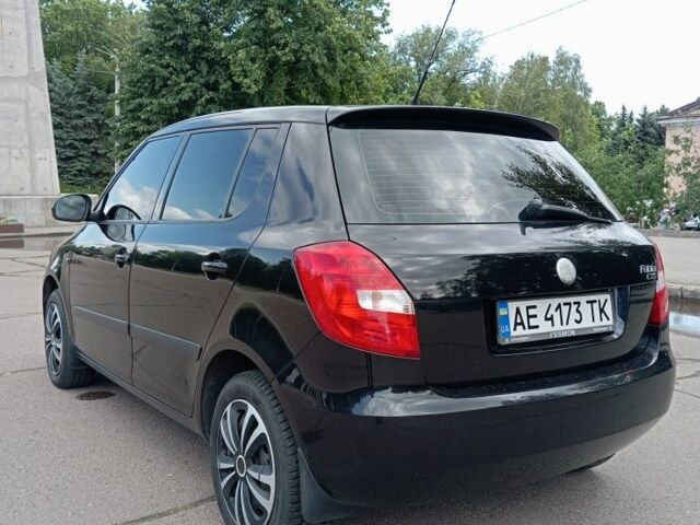 Черный Шкода Фабия, объемом двигателя 1.4 л и пробегом 168 тыс. км за 5600 $, фото 3 на Automoto.ua
