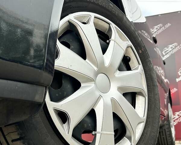 Чорний Шкода Фабія, об'ємом двигуна 1.2 л та пробігом 166 тис. км за 5300 $, фото 5 на Automoto.ua