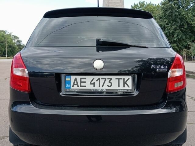 Черный Шкода Фабия, объемом двигателя 1.4 л и пробегом 168 тыс. км за 5600 $, фото 8 на Automoto.ua