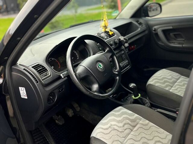 Шкода Фабія 2009 у Вінниці на Automoto.ua Чорний Шкода Фабія, об'ємом двигуна 1.4 л та пробігом 220 тис. км за 6000 $, фото 1 на Automoto.ua