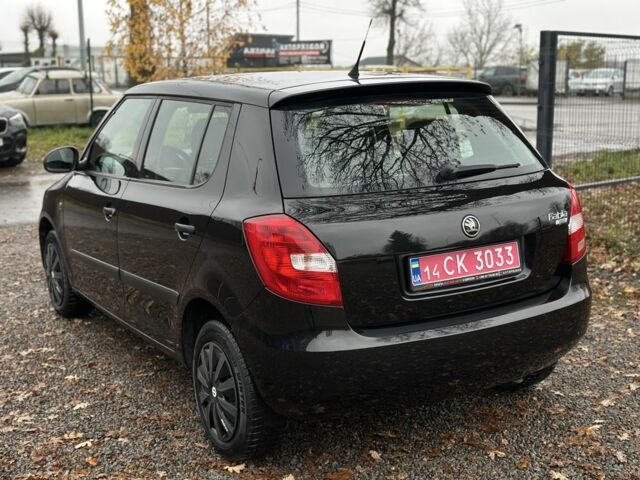 Черный Шкода Фабия, объемом двигателя 1.2 л и пробегом 95 тыс. км за 5200 $, фото 4 на Automoto.ua