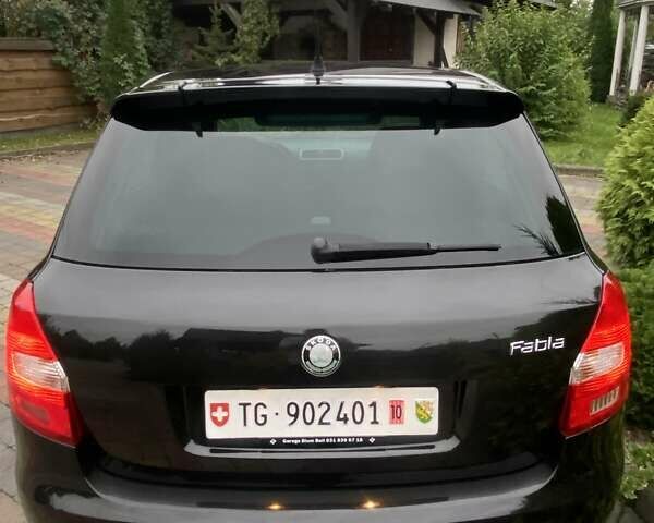Черный Шкода Фабия, объемом двигателя 1.6 л и пробегом 218 тыс. км за 6350 $, фото 4 на Automoto.ua