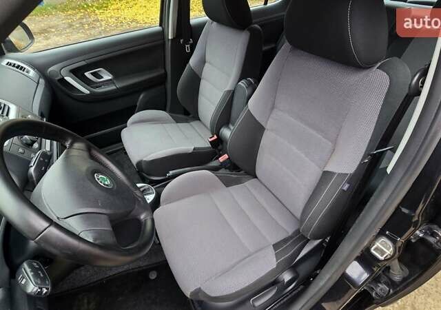 Чорний Шкода Фабія, об'ємом двигуна 1.6 л та пробігом 201 тис. км за 7999 $, фото 40 на Automoto.ua