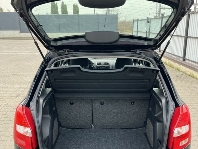 Черный Шкода Фабия, объемом двигателя 1.4 л и пробегом 213 тыс. км за 5700 $, фото 20 на Automoto.ua