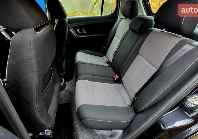 Чорний Шкода Фабія, об'ємом двигуна 1.6 л та пробігом 201 тис. км за 7999 $, фото 58 на Automoto.ua