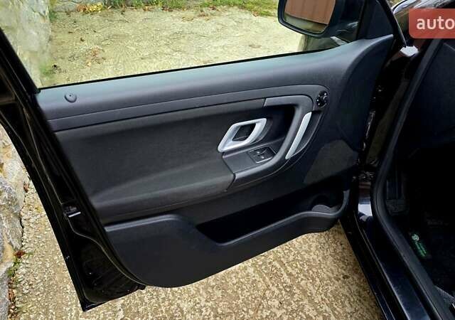 Чорний Шкода Фабія, об'ємом двигуна 1.6 л та пробігом 201 тис. км за 7999 $, фото 39 на Automoto.ua