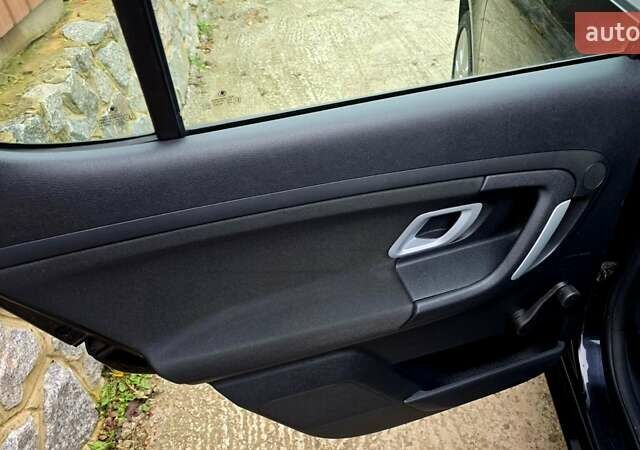 Чорний Шкода Фабія, об'ємом двигуна 1.6 л та пробігом 201 тис. км за 7999 $, фото 57 на Automoto.ua
