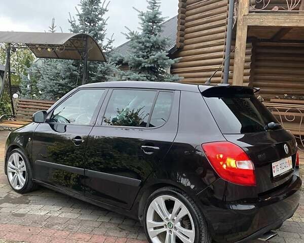 Черный Шкода Фабия, объемом двигателя 1.6 л и пробегом 218 тыс. км за 6350 $, фото 17 на Automoto.ua