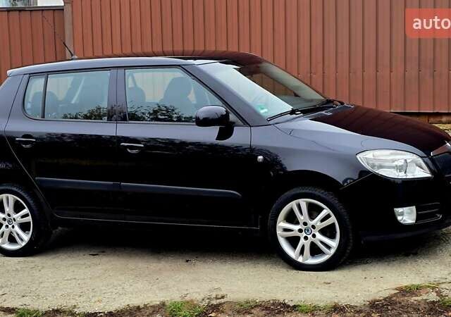 Чорний Шкода Фабія, об'ємом двигуна 1.6 л та пробігом 201 тис. км за 7999 $, фото 13 на Automoto.ua