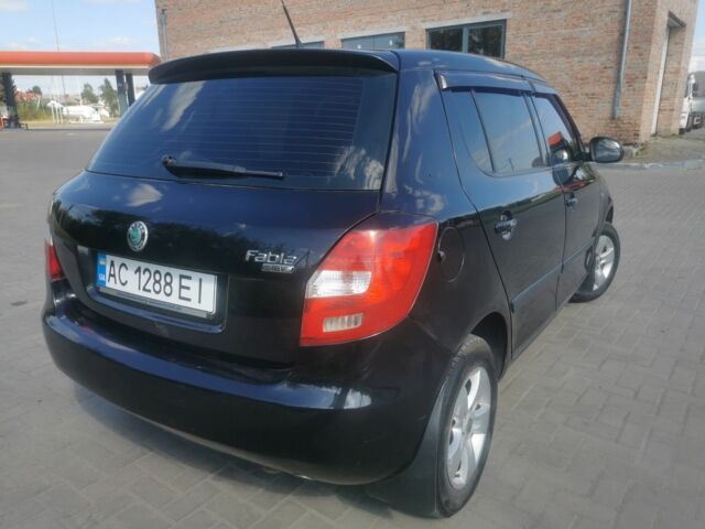 Черный Шкода Фабия, объемом двигателя 1.4 л и пробегом 291 тыс. км за 3800 $, фото 14 на Automoto.ua