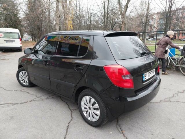 Черный Шкода Фабия, объемом двигателя 1.2 л и пробегом 195 тыс. км за 4200 $, фото 4 на Automoto.ua