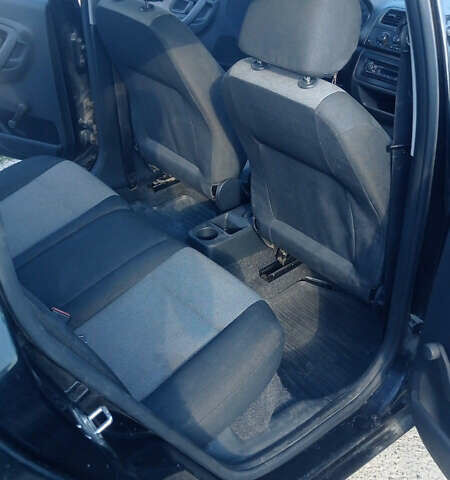 Черный Шкода Фабия, объемом двигателя 1.2 л и пробегом 250 тыс. км за 3500 $, фото 10 на Automoto.ua