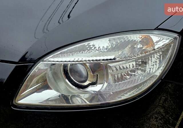 Чорний Шкода Фабія, об'ємом двигуна 1.6 л та пробігом 201 тис. км за 7999 $, фото 36 на Automoto.ua