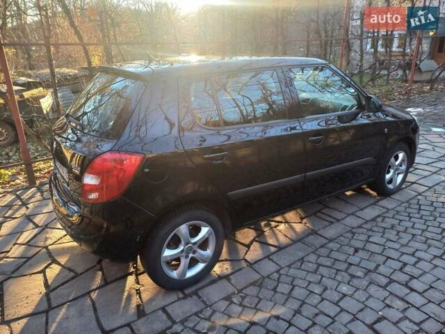 Чорний Шкода Фабія, об'ємом двигуна 1.6 л та пробігом 185 тис. км за 6900 $, фото 1 на Automoto.ua