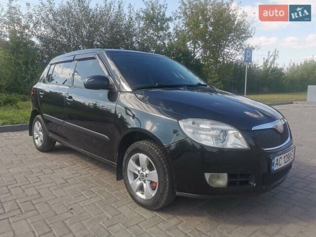 Черный Шкода Фабия, объемом двигателя 1.39 л и пробегом 300 тыс. км за 3800 $, фото 6 на Automoto.ua