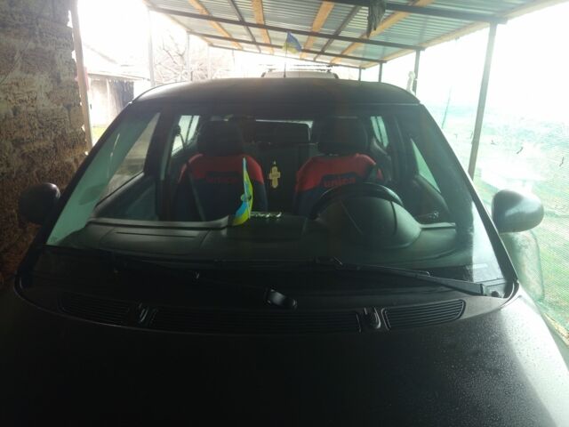 Чорний Шкода Фабія, об'ємом двигуна 1.4 л та пробігом 288 тис. км за 3800 $, фото 4 на Automoto.ua