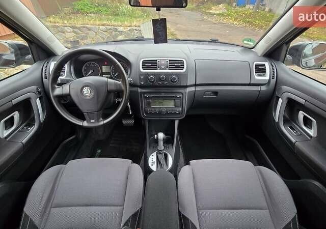 Чорний Шкода Фабія, об'ємом двигуна 1.6 л та пробігом 201 тис. км за 7999 $, фото 51 на Automoto.ua